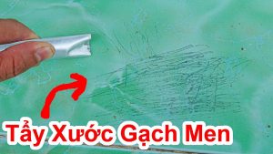 Cách làm mất vết trầy xức nền gạch men đơn giản - Mẹo tẩy vết trầy xước trên gạch men do dựng chân chống xe gây ra